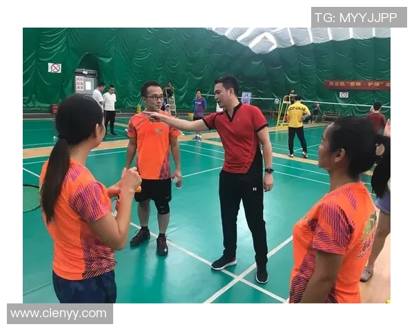 羽毛球战术解析：深入探讨上海羽毛球队的灵活转换体系与实战应用